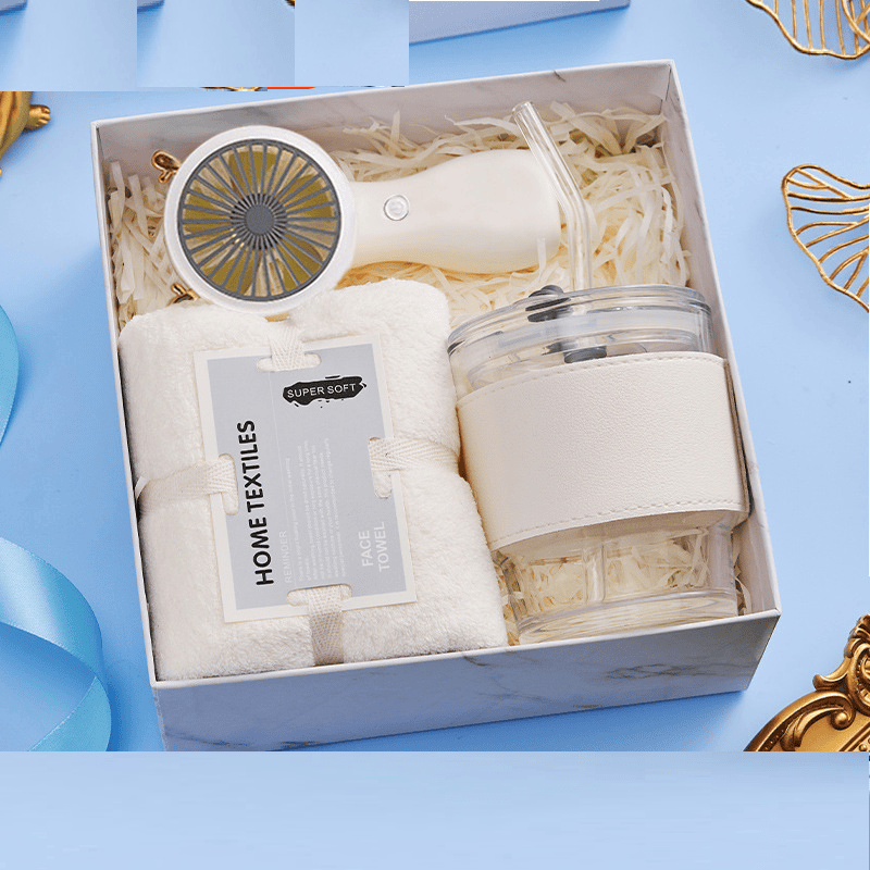 Gift Set- Bộ quà tặng 3 món - Ly hổ phách bọc da, Quạt, Khăn tắm